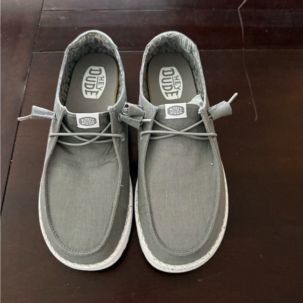 Hey Dude women’s Wally Canvas Shoes in Gray